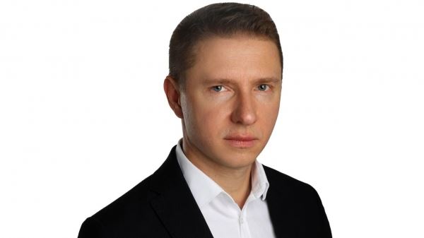 <br />
                    Экономист Артем Голубев: во второй половине 2022 года рубль займет комфортный курс<br />
                