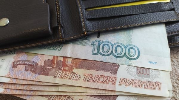 <br />
                    Экономист Артем Голубев: во второй половине 2022 года рубль займет комфортный курс<br />
                
