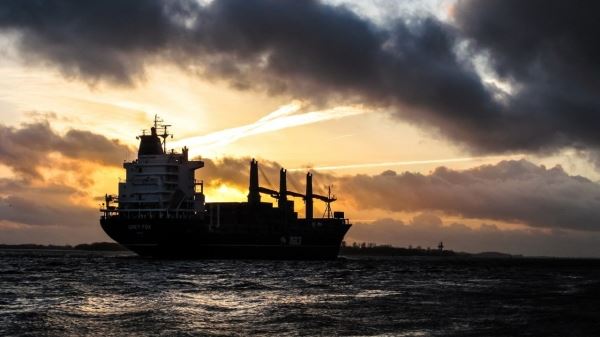 <br />
                    Морские поставки российской нефти в Китай стали втрое дороже<br />
                