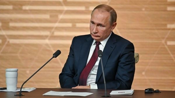 Путин назвал злоупотреблением бесконтрольное печатание денег западными странами