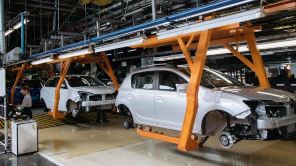 В АвтоВАЗе намерены произвести более 100 тыс. автомобилей во второй половине 2022 года