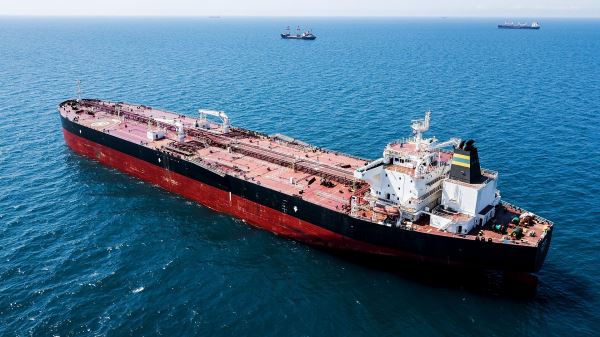WSJ: владельцы нефтяных танкеров Европы наращивают транспортировку из РФ до санкций